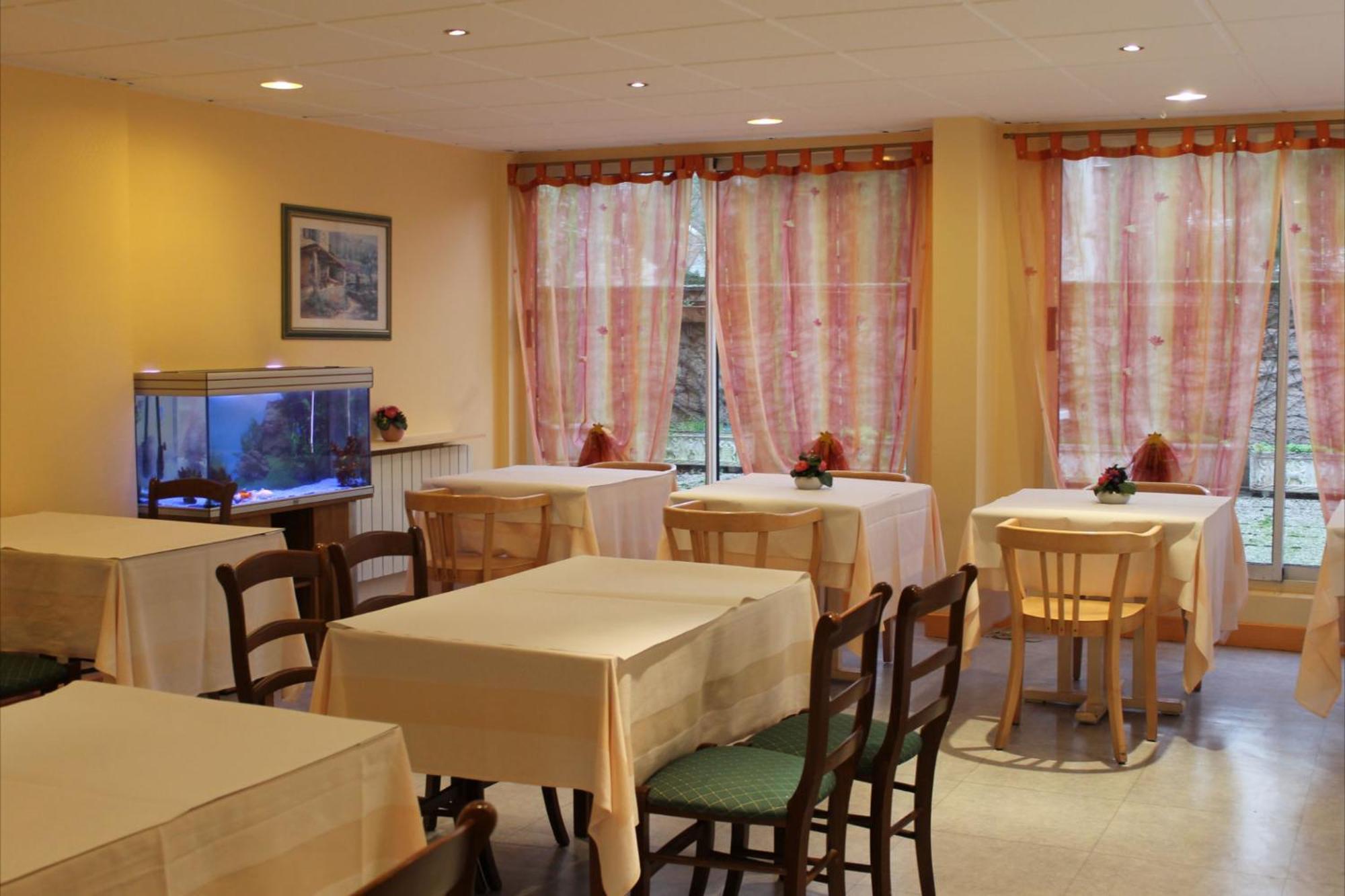 גיף-סור-איבט Hotel Le Village מראה חיצוני תמונה